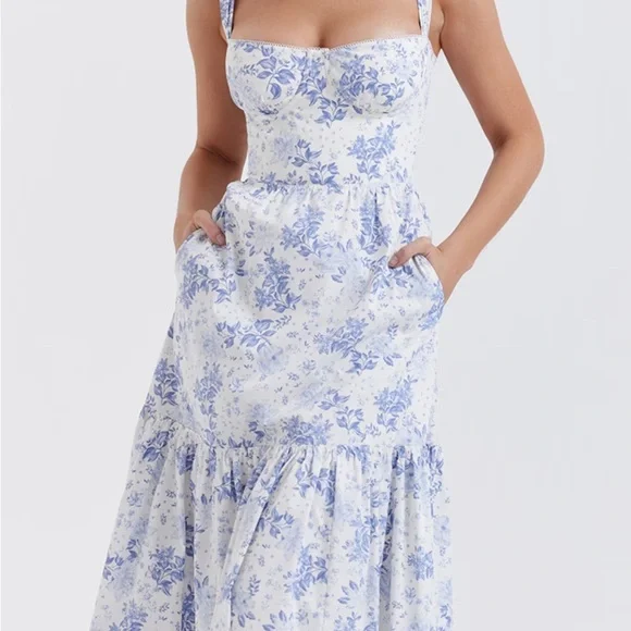 House of CB Blue Elia White Tiered Ruffled Midi Sundress Sz M NWOT - Picture 1 of 7